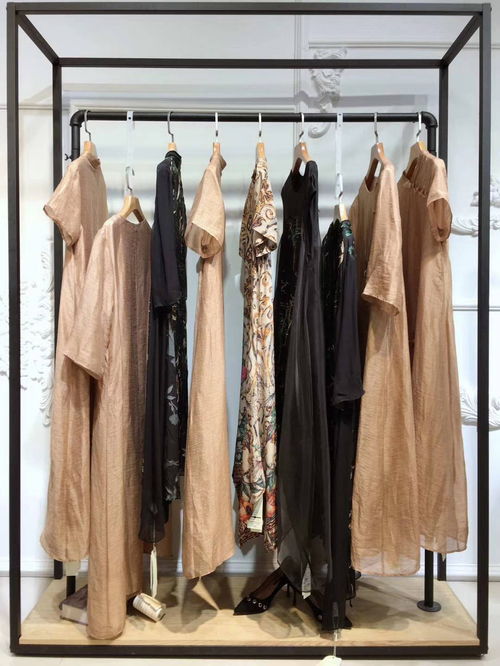 貓仙森時(shí)尚女裝 2014秋裝新款，專營中老年女裝批發(fā)與天天特價(jià)